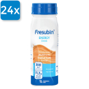 Eine Flasche Fresubin Energy Drink Multifrucht. Oben links ist ein blaues Viereck mit der Aufschrift 